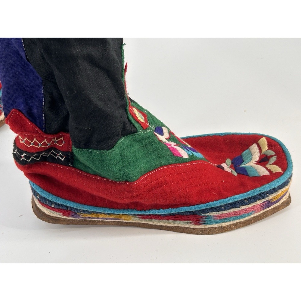Vintage 1960s Tibetan Felt Hand Embroidered Felt Boots Boho Mongolian Himalayan - Picture 12 of 16